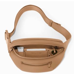 DAGNE DOVER ACE NEOPRENE FANNY PACK - CAMEL
